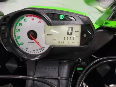 2011 Kawasaki Ninja ZX6R (1K original miles)