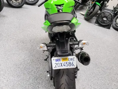2011 Kawasaki Ninja ZX6R (1K original miles)