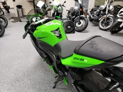 2011 Kawasaki Ninja ZX6R (1K original miles)