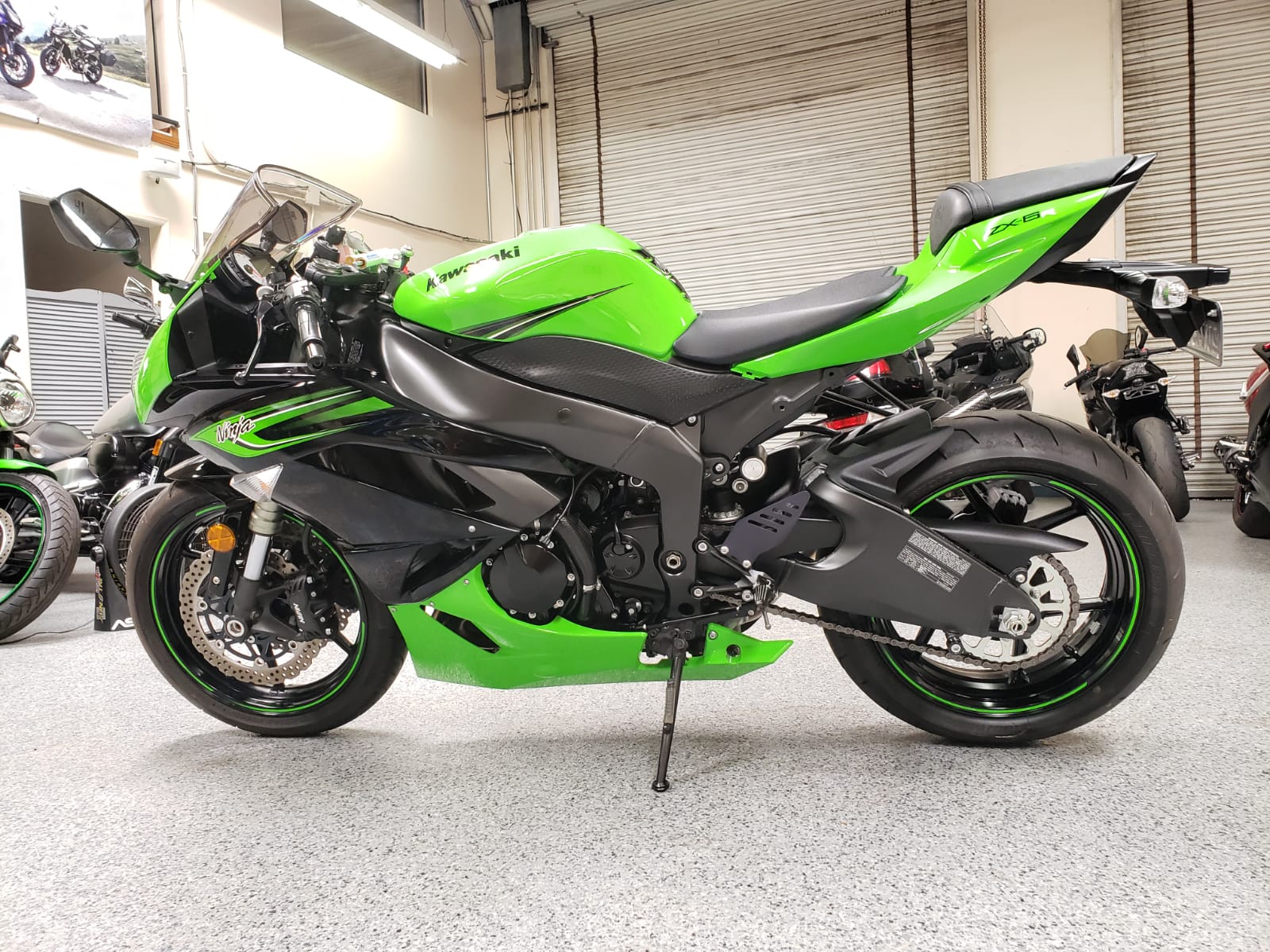 2011 Kawasaki Ninja ZX6R (1K original miles) - 1000 Miles | AK Motors