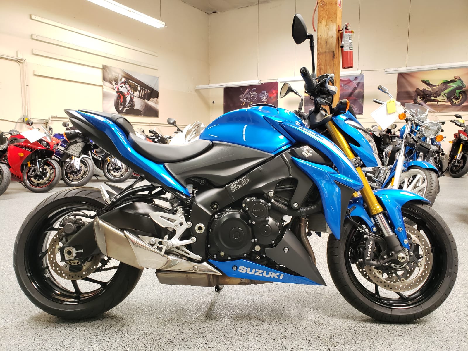 Suzuki gsx 1000 f