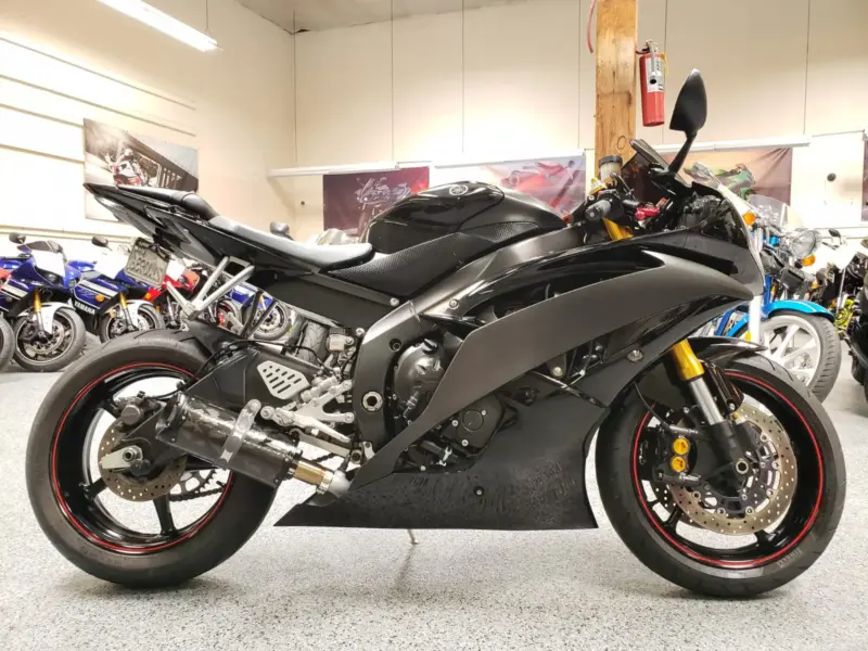 2009 Yamaha R6 Raven