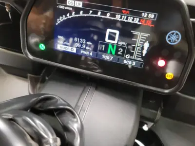 2015 Yamaha R1 RAVEN