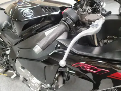 2015 Yamaha R1 RAVEN