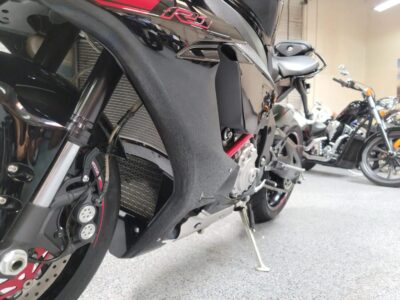 2015 Yamaha R1 RAVEN