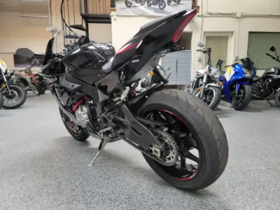 2015 Yamaha R1 RAVEN