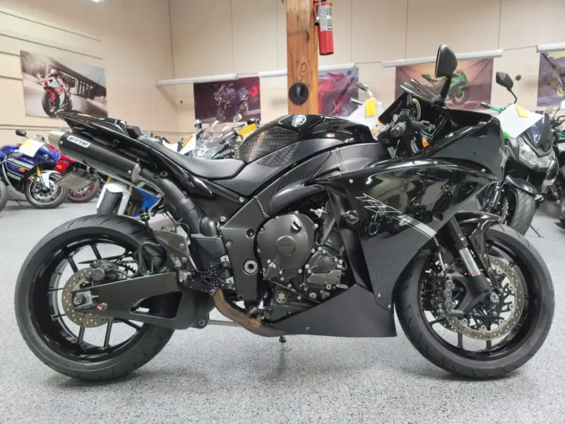 2012 Yamaha R1 RAVEN CROSSPLANE