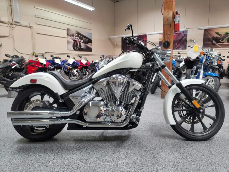 2011 HONDA VT1300CX FURY