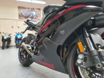 2015 Yamaha R6 RAVEN