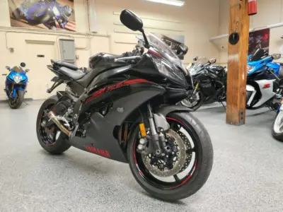 2015 Yamaha R6 RAVEN