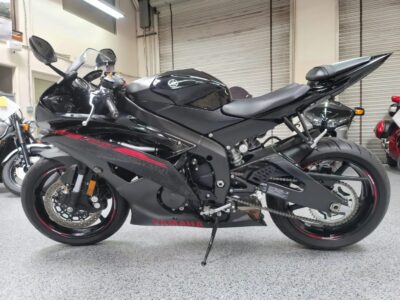 2015 Yamaha R6 RAVEN