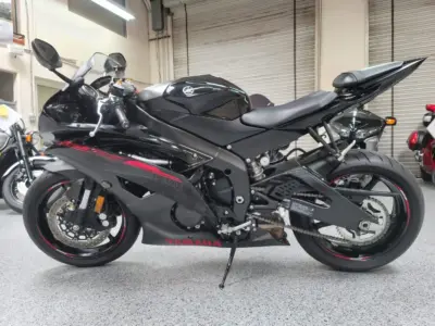 2015 Yamaha R6 RAVEN