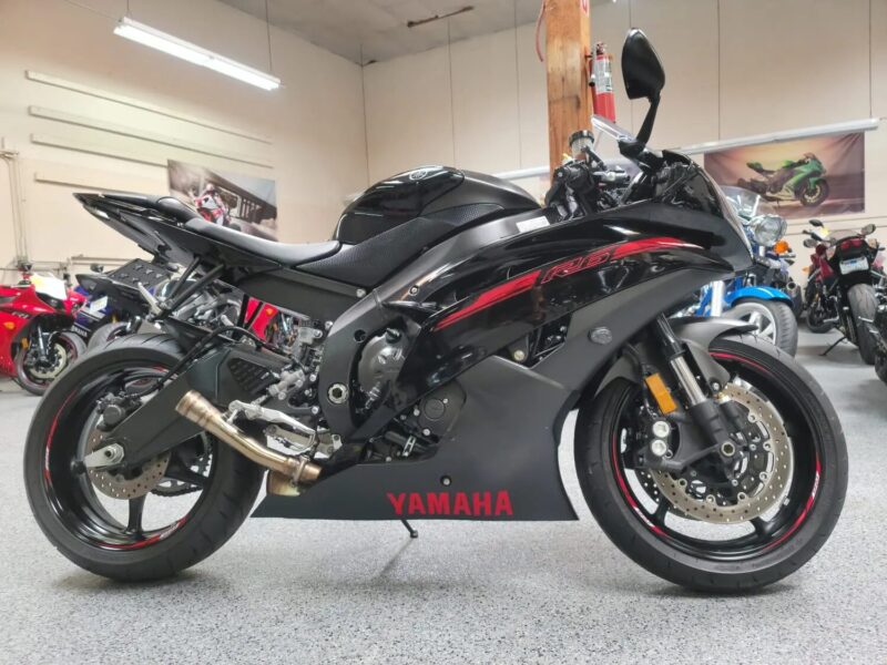 2015 Yamaha R6 RAVEN