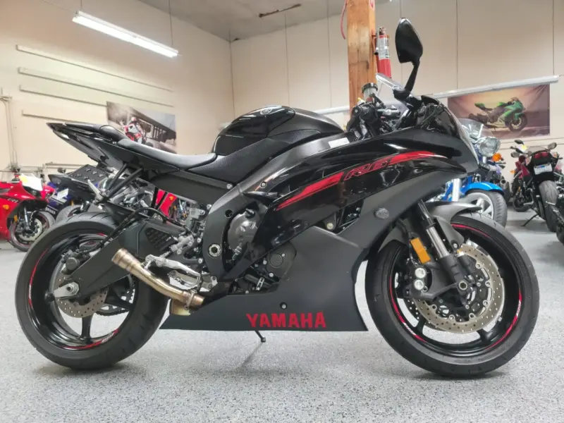 2015 Yamaha R6 RAVEN