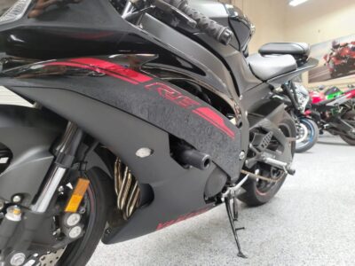 2015 Yamaha R6 RAVEN