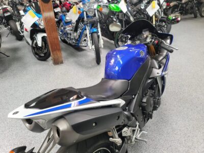 2011 Yamaha R1