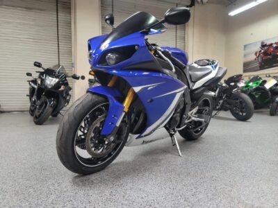 2011 Yamaha R1