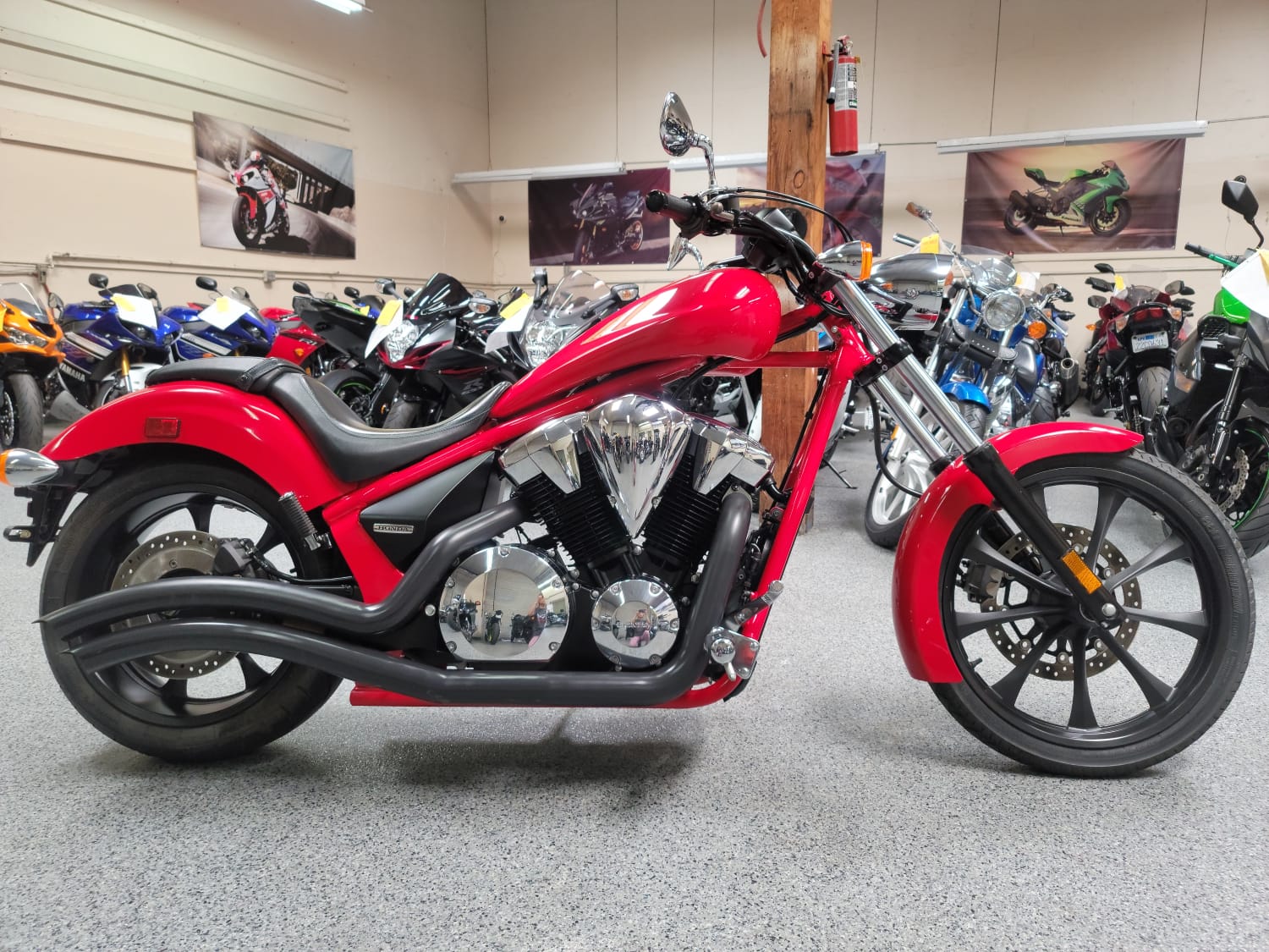 Honda vt1300cx fury