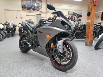 2013 Yamaha R1 Crossplane