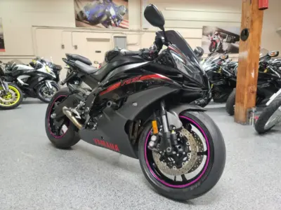 2015 Yamaha R6 RAVEN