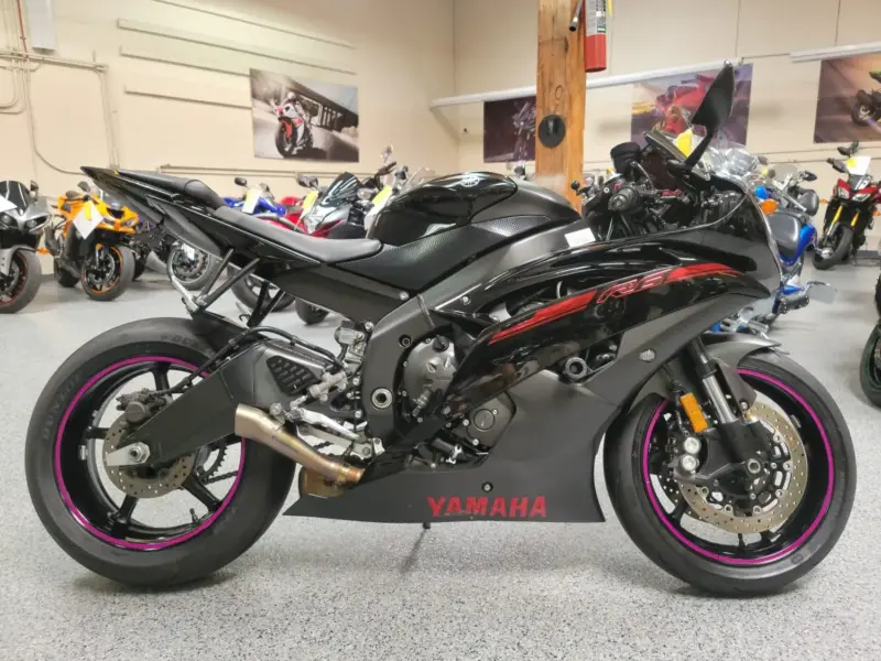 2015 Yamaha R6 RAVEN