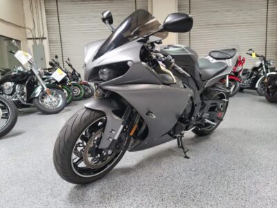2013 Yamaha R1 Crossplane