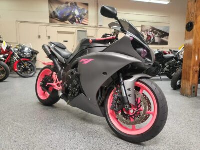 2013 Yamaha R1 Crossplane