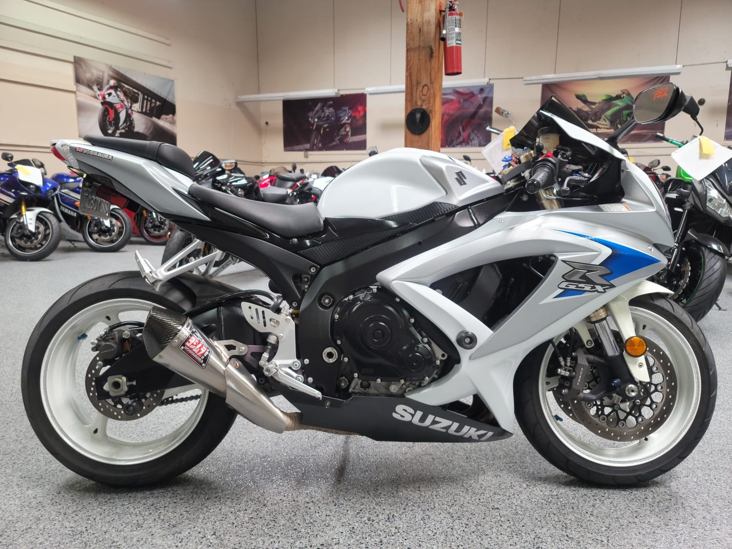 2008 Suzuki GSXR 600 14000 Miles AK Motors