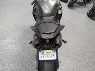 2014 Yamaha R1 Crossplane