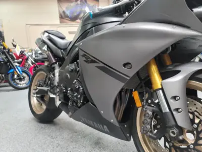 2014 Yamaha R1 Crossplane