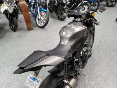 2016 Yamaha R1