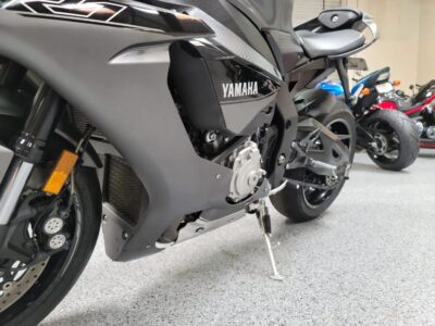 2016 Yamaha R1