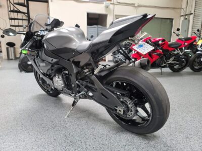 2016 Yamaha R1