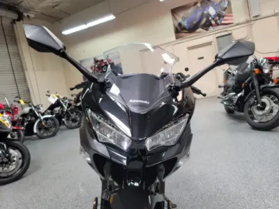 2018 Kawasaki Ninja 400 ABS (13 MILES)