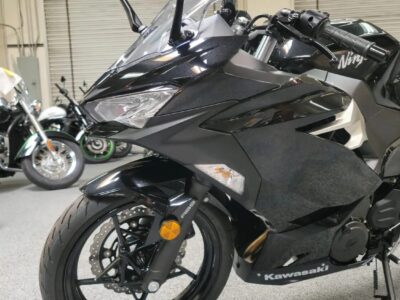 2018 Kawasaki Ninja 400 ABS (13 MILES)