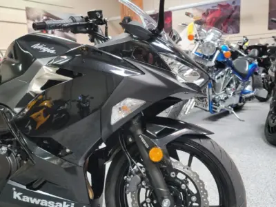 2018 Kawasaki Ninja 400 ABS (13 MILES)