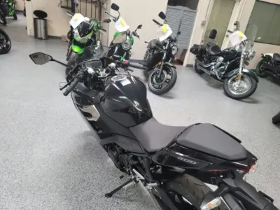 2018 Kawasaki Ninja 400 ABS (13 MILES)