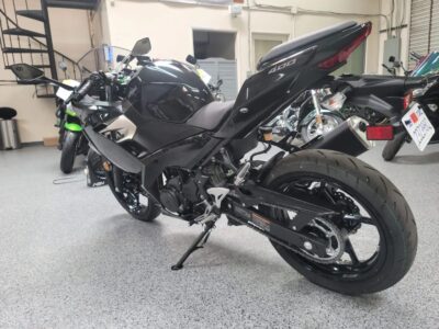 2018 Kawasaki Ninja 400 ABS (13 MILES)