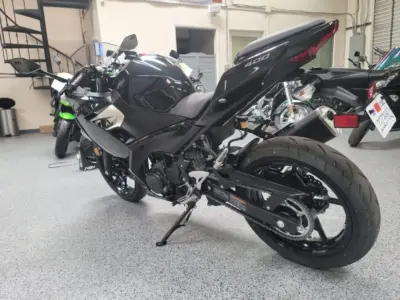 2018 Kawasaki Ninja 400 ABS (13 MILES)