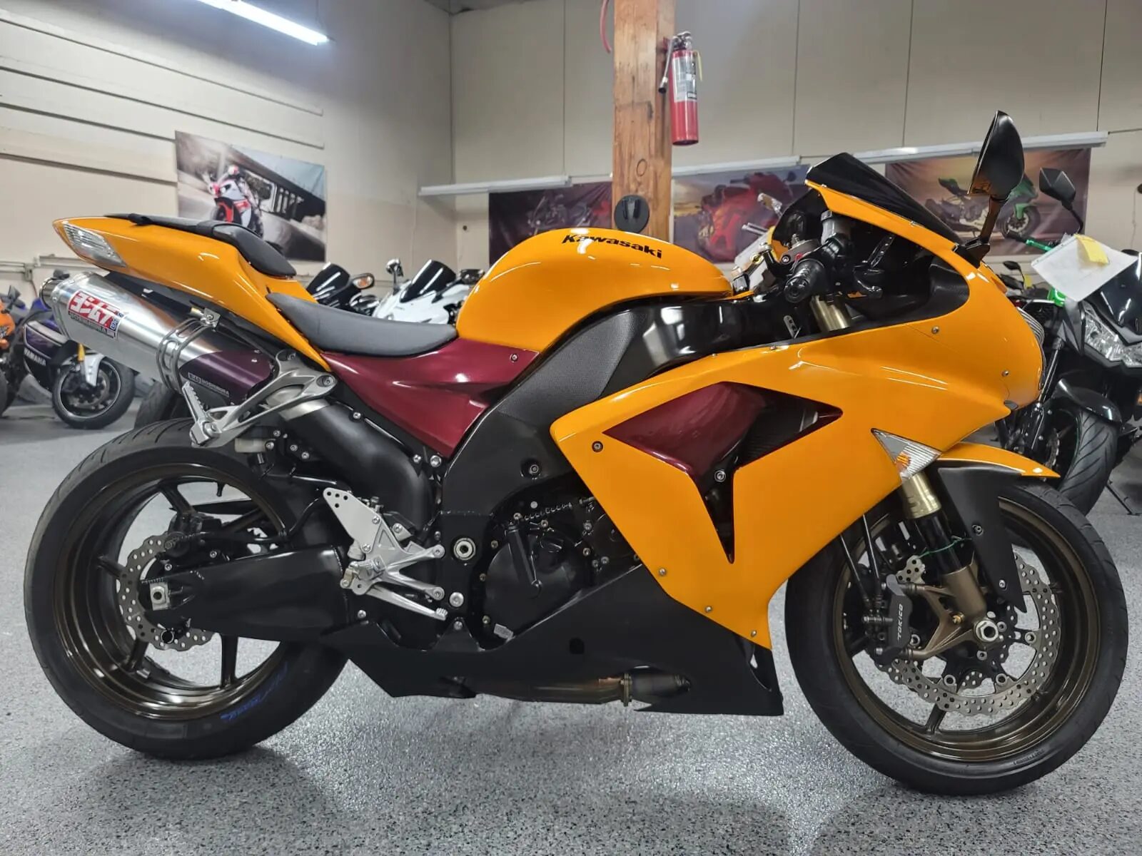 2006 Kawasaki Ninja ZX10R - AK MotorsAK Motors