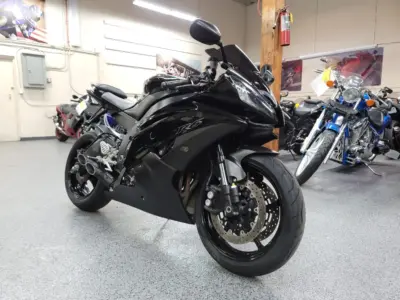 2011 Yamaha R6
