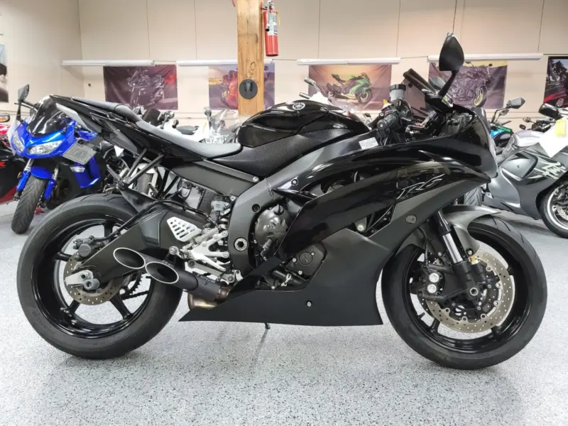 2011 Yamaha R6
