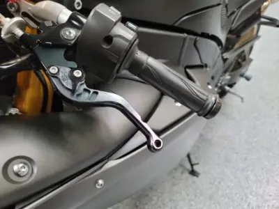 2014 Yamaha R1 Crossplane