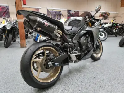 2014 Yamaha R1 Crossplane