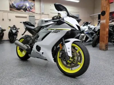 2017 Yamaha R6