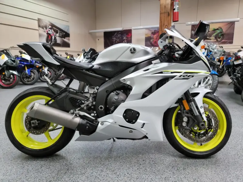 2017 Yamaha R6