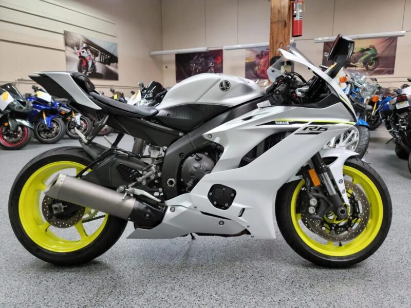 2017 Yamaha R6