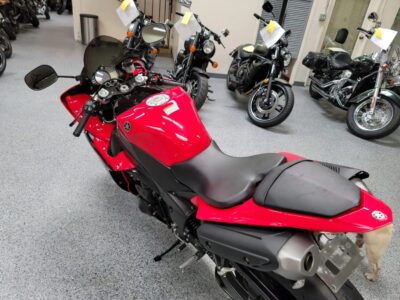 2013 Yamaha R1 Crossplane