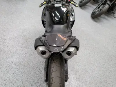 2014 Yamaha R1 Crossplane