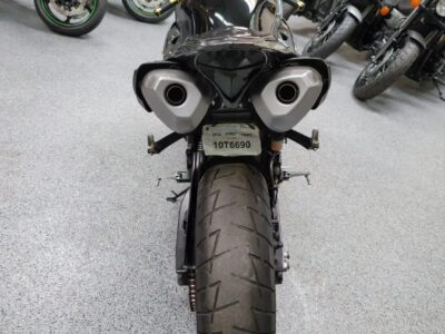 2014 Yamaha R1 Crossplane